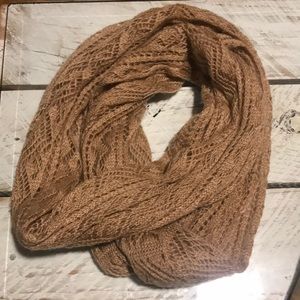 EUC Tan knit infinite scarf